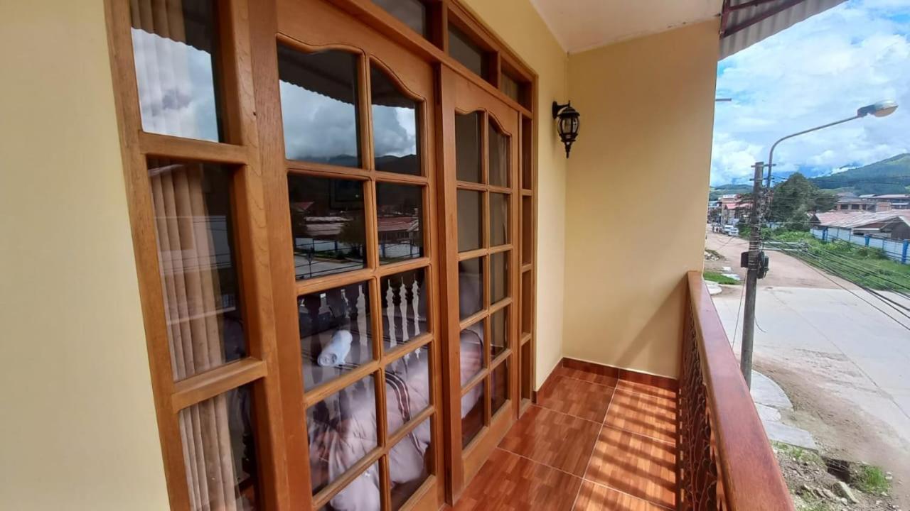 Hospedaje "Los Quetzales De Oxapampa" Extérieur photo